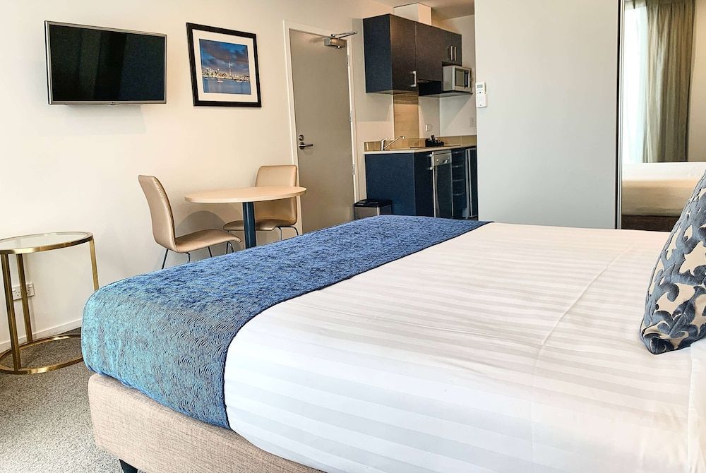 Ramada Suites By Wyndham Albany Studio, Non Smoking (Apartment) 7