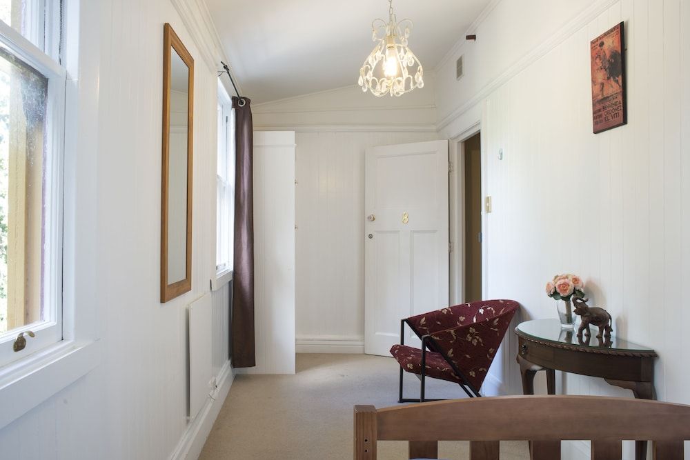 Modest Single Room, Shared Bathroom