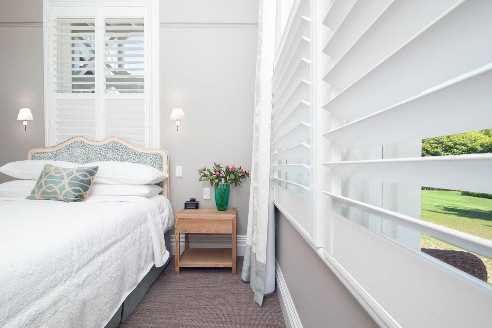 Queen Room with Garden View