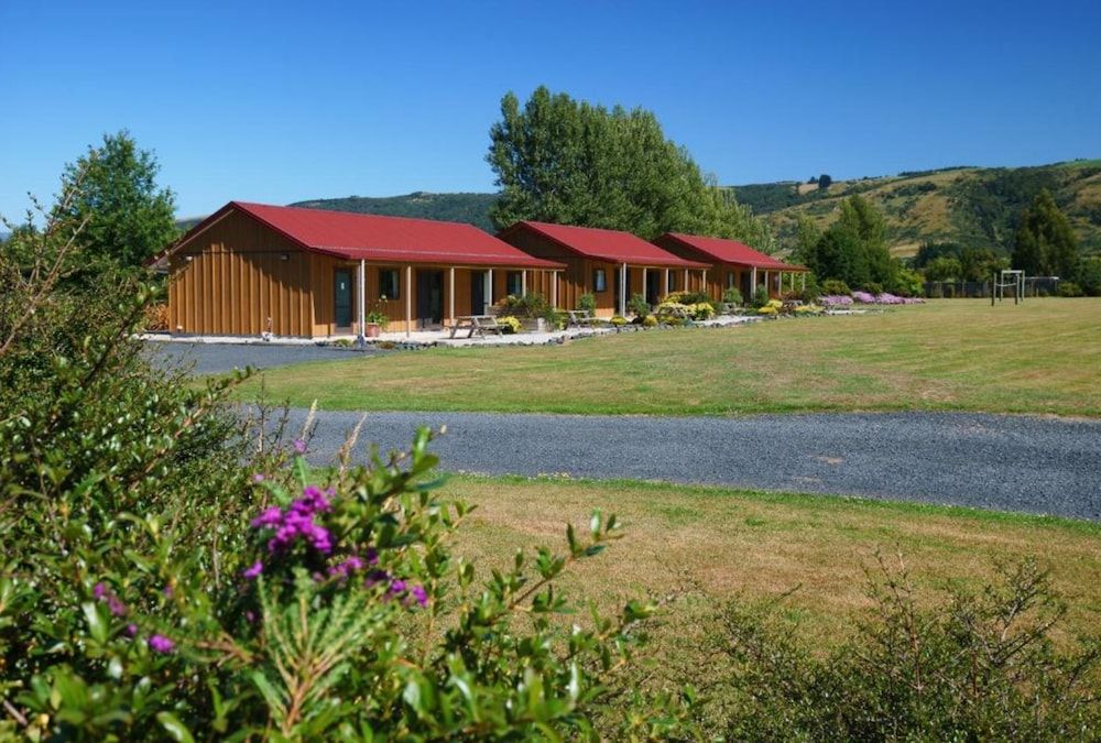 Longbourne Lodge