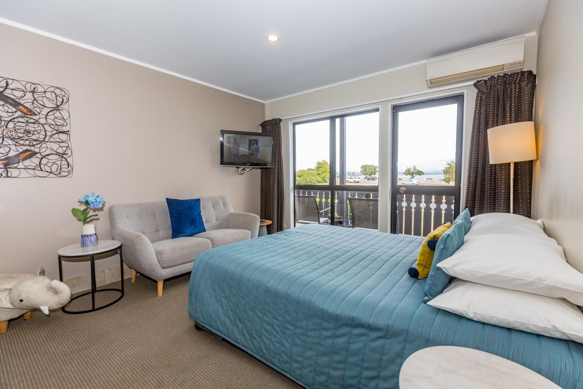Family 2-Bedroom Apartment
