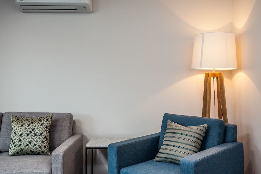 One88 On Commerce Deluxe Suite, 1 Bedroom, Jetted Tub 4