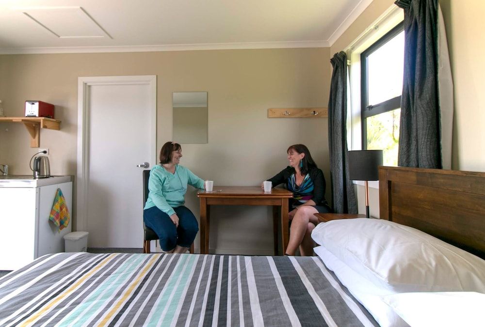 Standard Queen Cabin