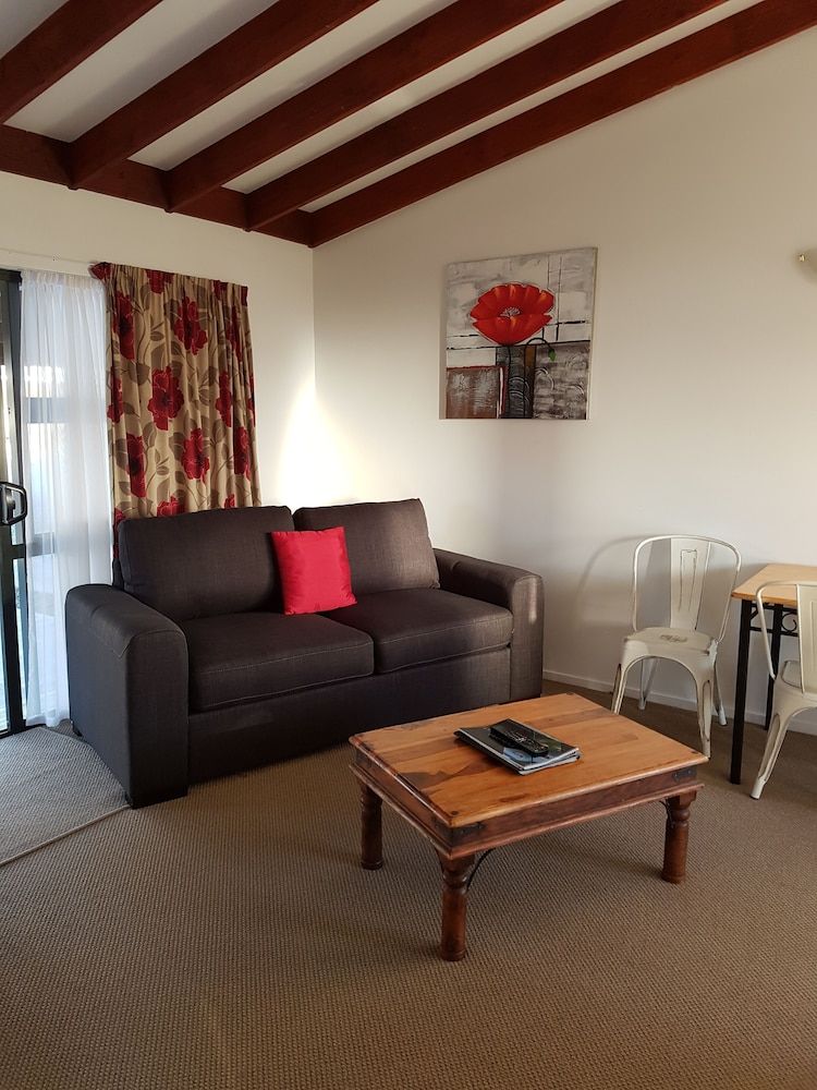Standard Suite, 2 Bedrooms, Non Smoking, Kitchen ( 2 King beds)