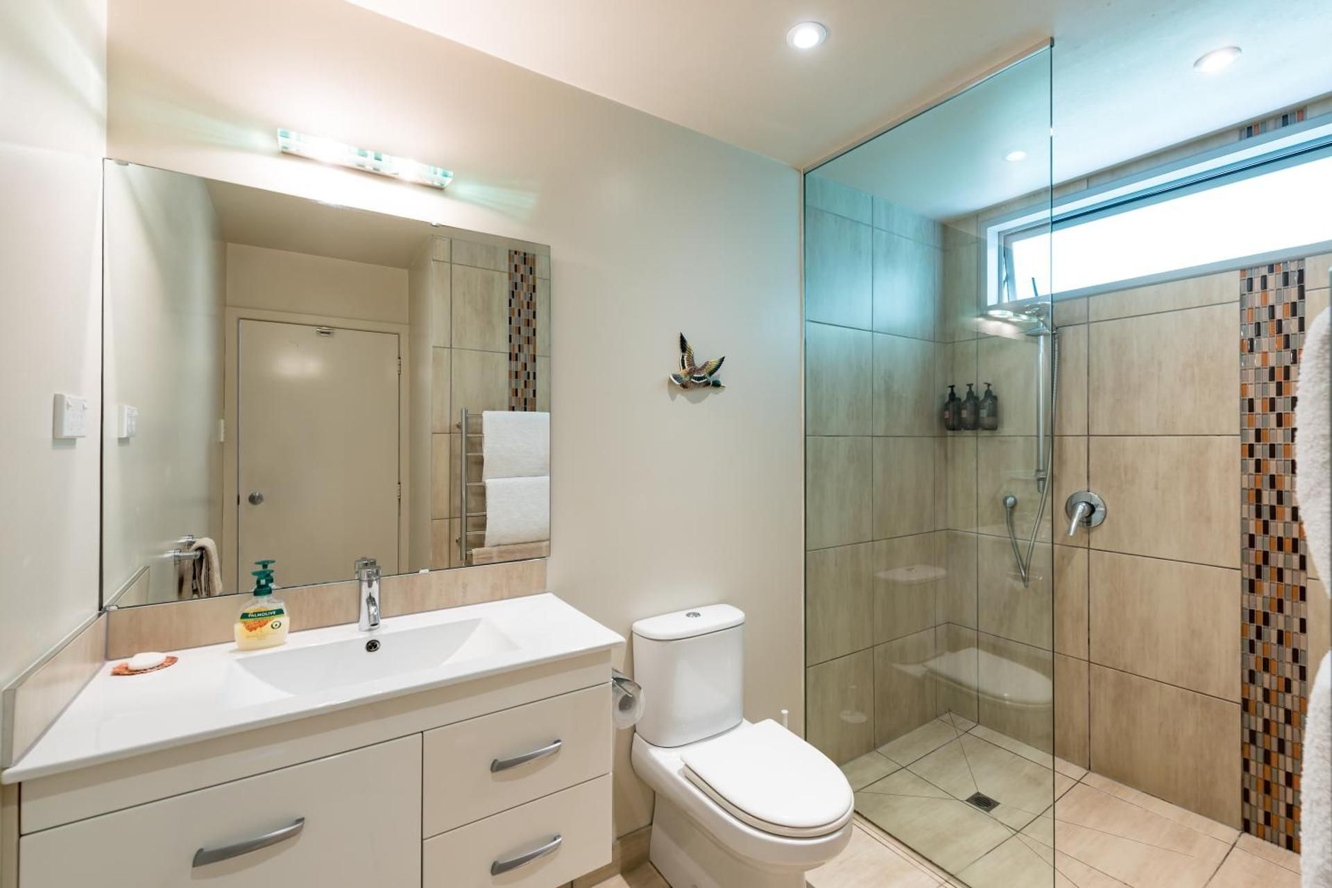 Two-Bedroom Beachfront Apartment - Pacific Blue
