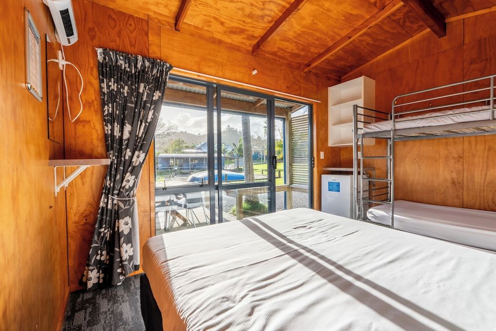 Deluxe Cabin