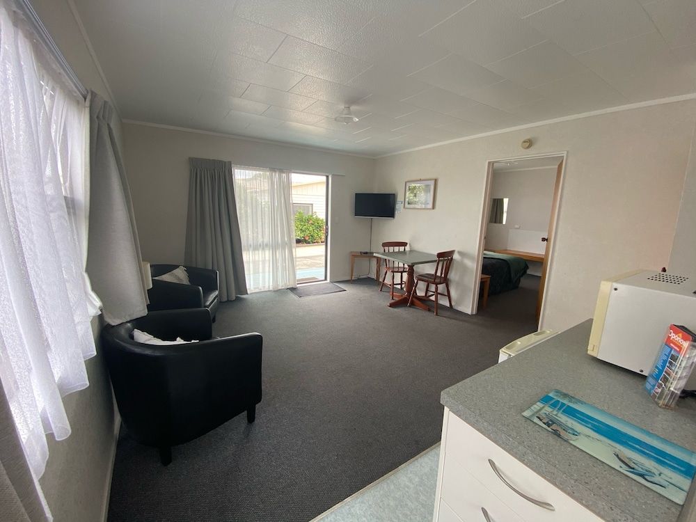 Opononi Lighthouse Motel One Bedroom Unit 3
