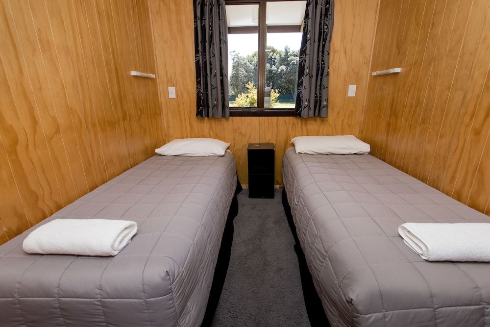 2 Bedroom Motel - 4 Berth
