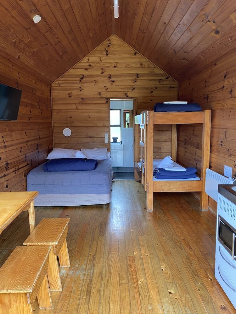 Ensuite Log Cabin
