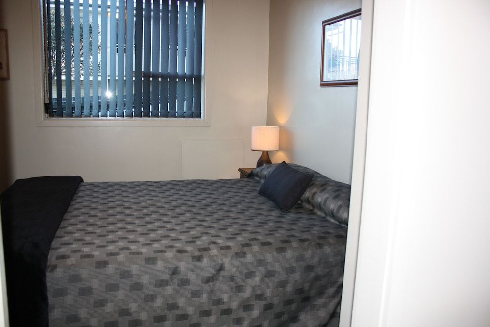 Ashbury Park Motel Standard Suite, 1 Bedroom, Kitchenette (Option A+) 2