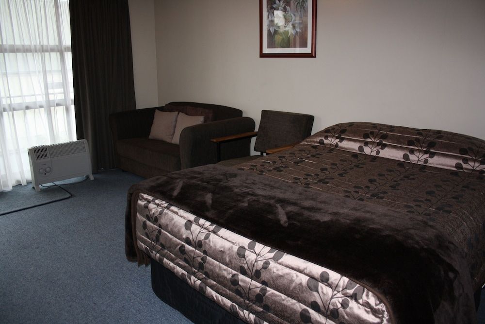 Ashbury Park Motel Standard Suite, 1 Bedroom, Non Smoking, Kitchenette (Option C) 3