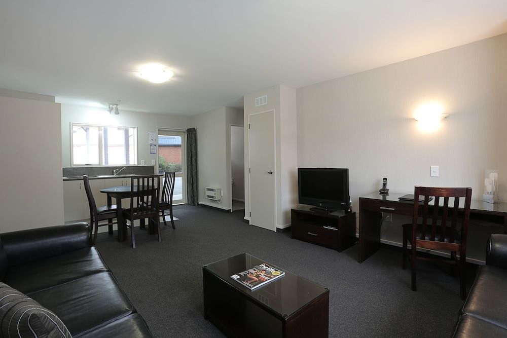 Homestead Villa Motel Deluxe Apartment, 1 Bedroom, Jetted Tub 4