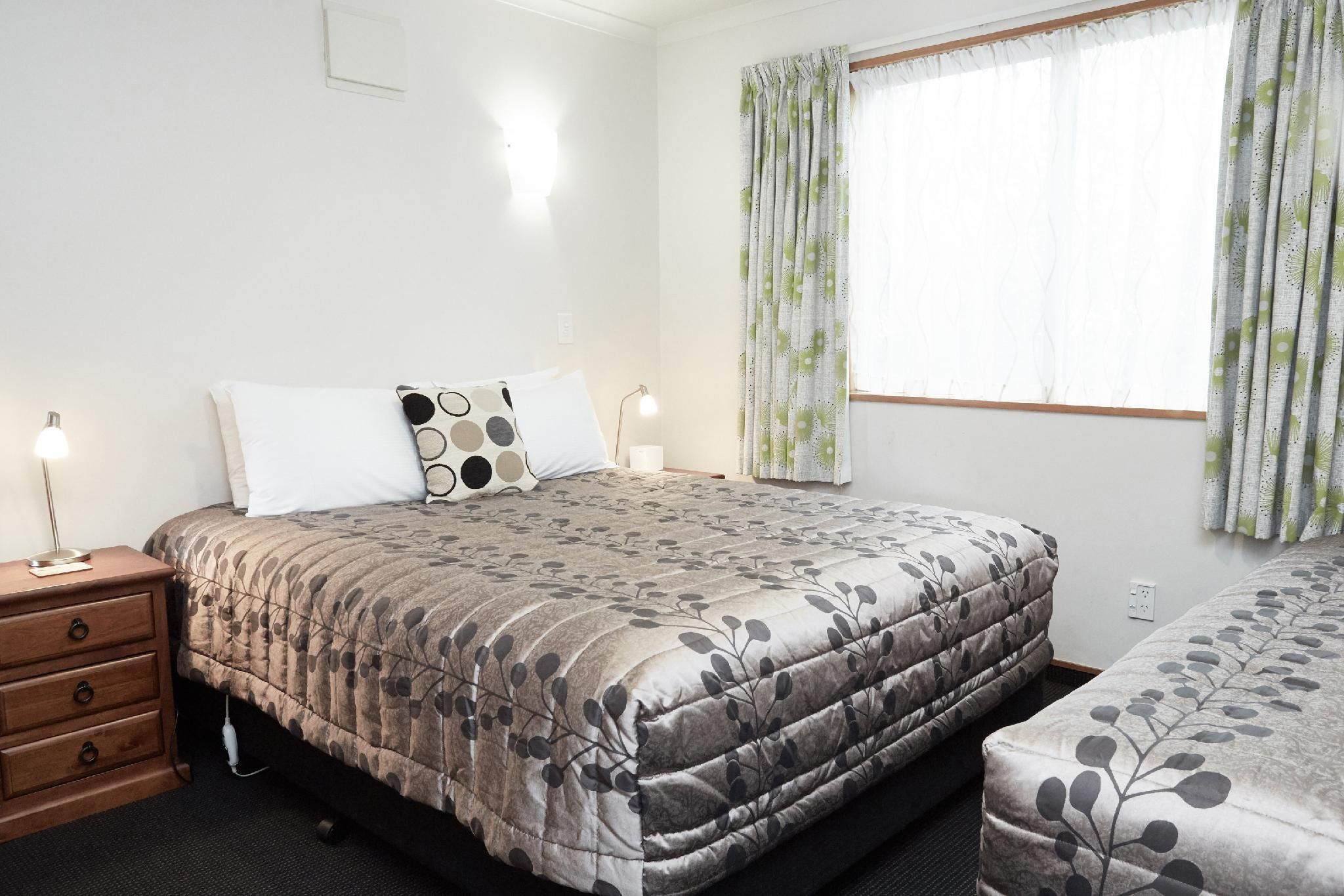 Deluxe 2 Bedroom Suite