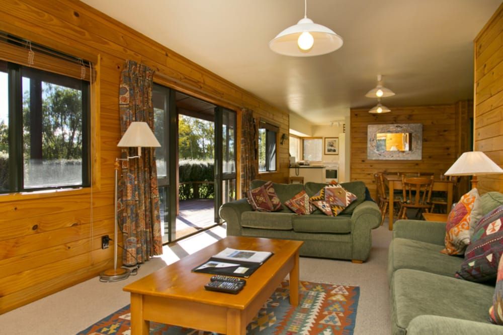 Tongariro Lodge Classic Villa, 3 Bedrooms 7