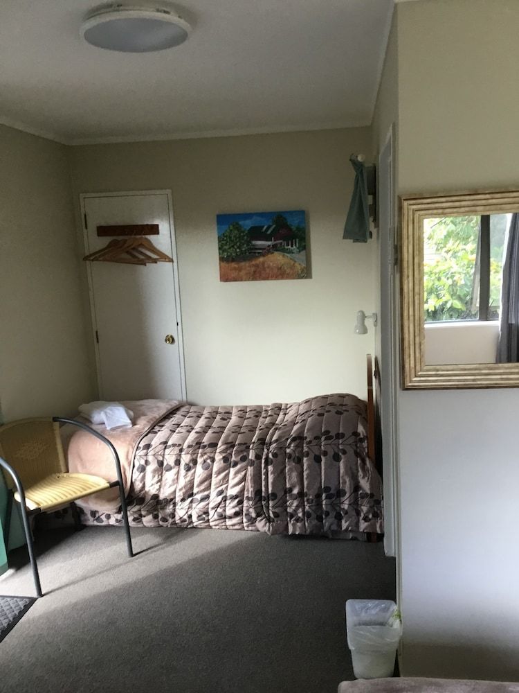 Family Room - Room 2