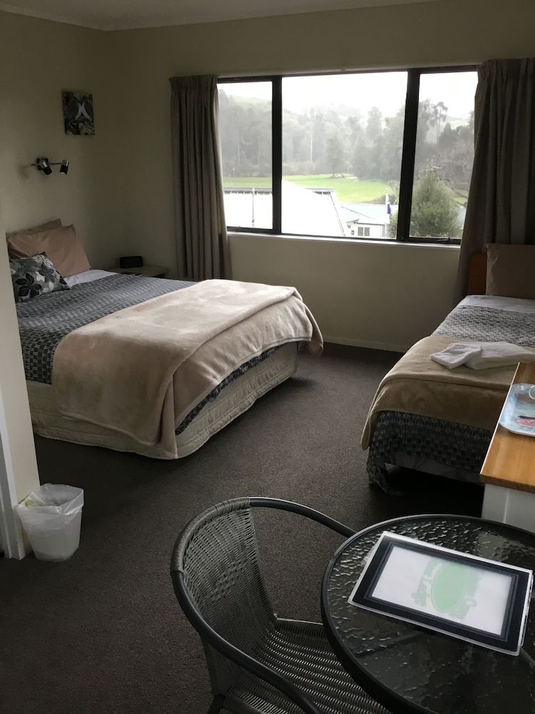 Double or Twin Room 3