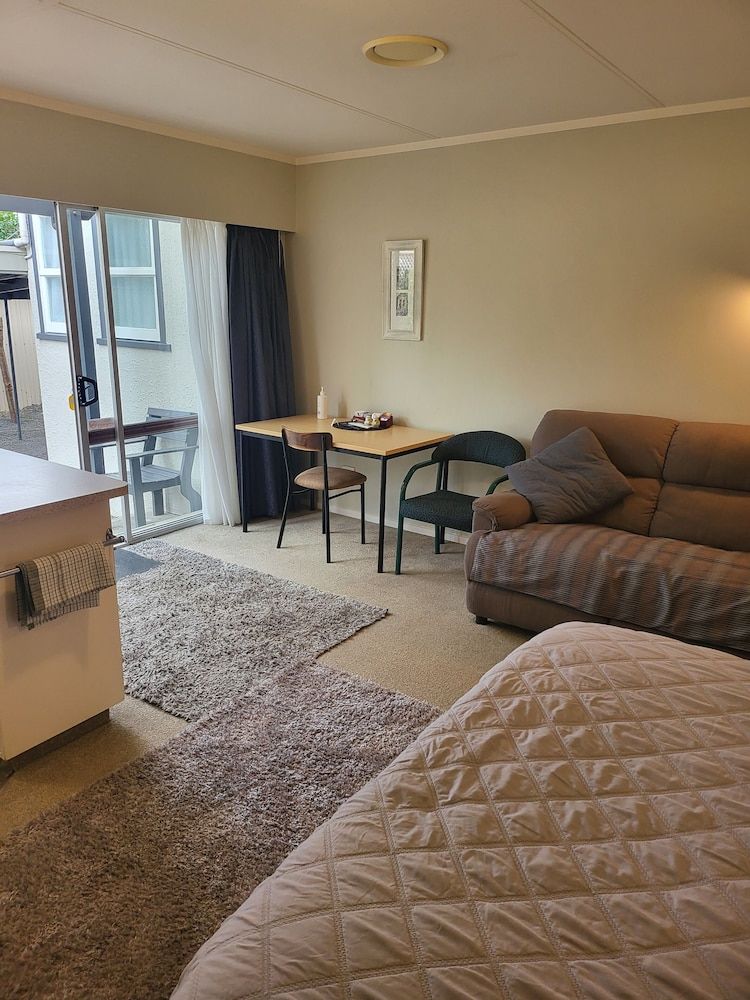 Totara Lodge Motel Extra Large Studio Unit 3