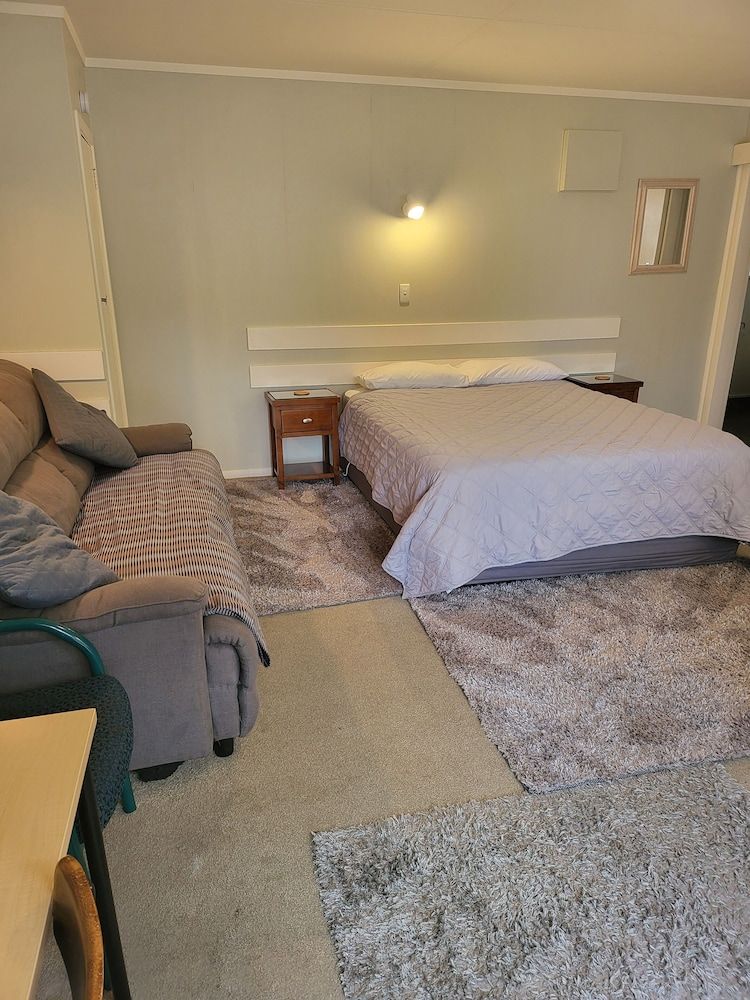 Totara Lodge Motel Extra Large Studio Unit 2