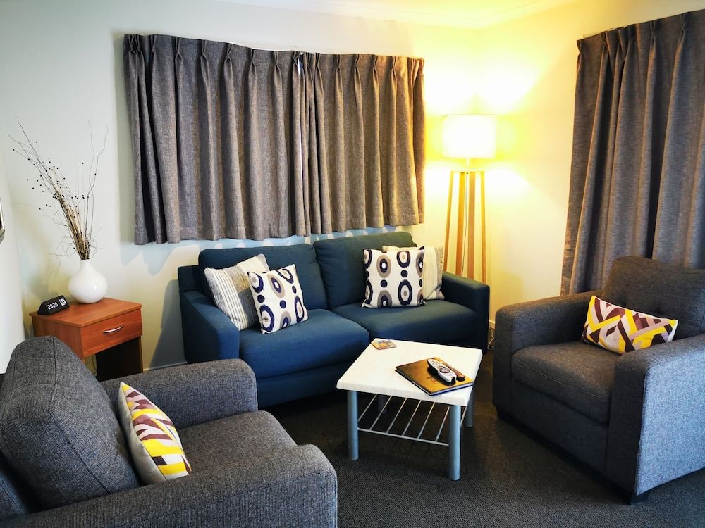Standard Suite, 2 Bedrooms, Non Smoking, Kitchen (Units)