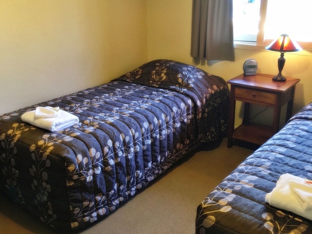 Standard Two Bedroom (Sleeps 5)