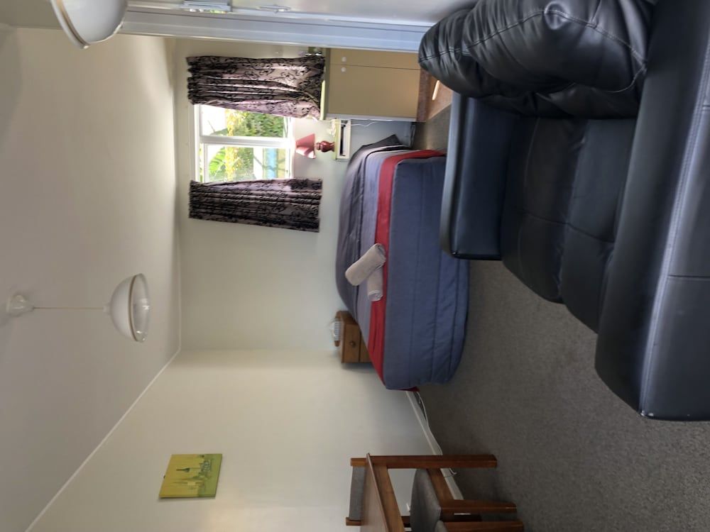 Sundowner Spanish Lady Motel Standard Apartment, 1 Bedroom 4