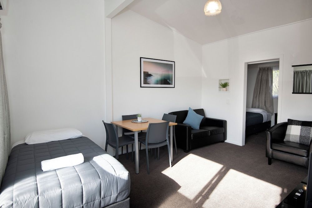 Sundowner Spanish Lady Motel Standard Apartment, 2 Bedrooms 10