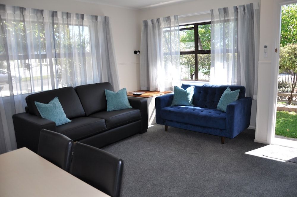 Balmoral Motel Two Bedroom 12