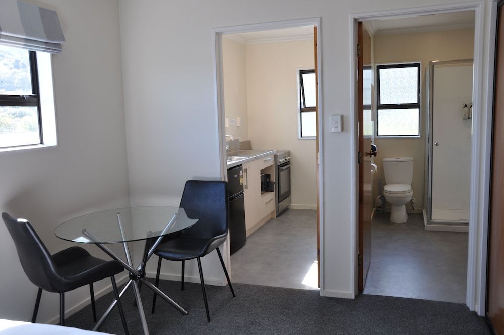 Balmoral Motel King Studio 4