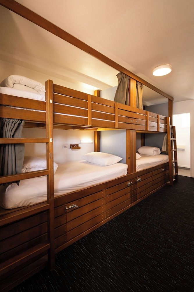 Bed in 8 Bed Dorm - Ensuite