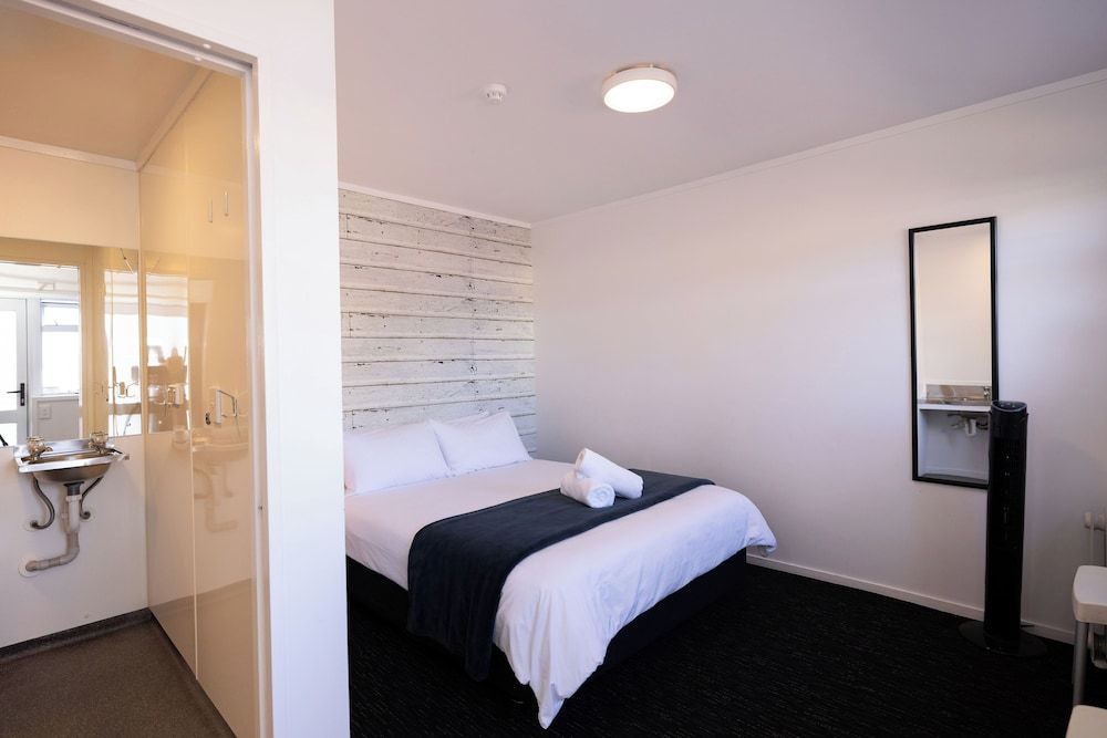 Studio Room - Ensuite - Accessible