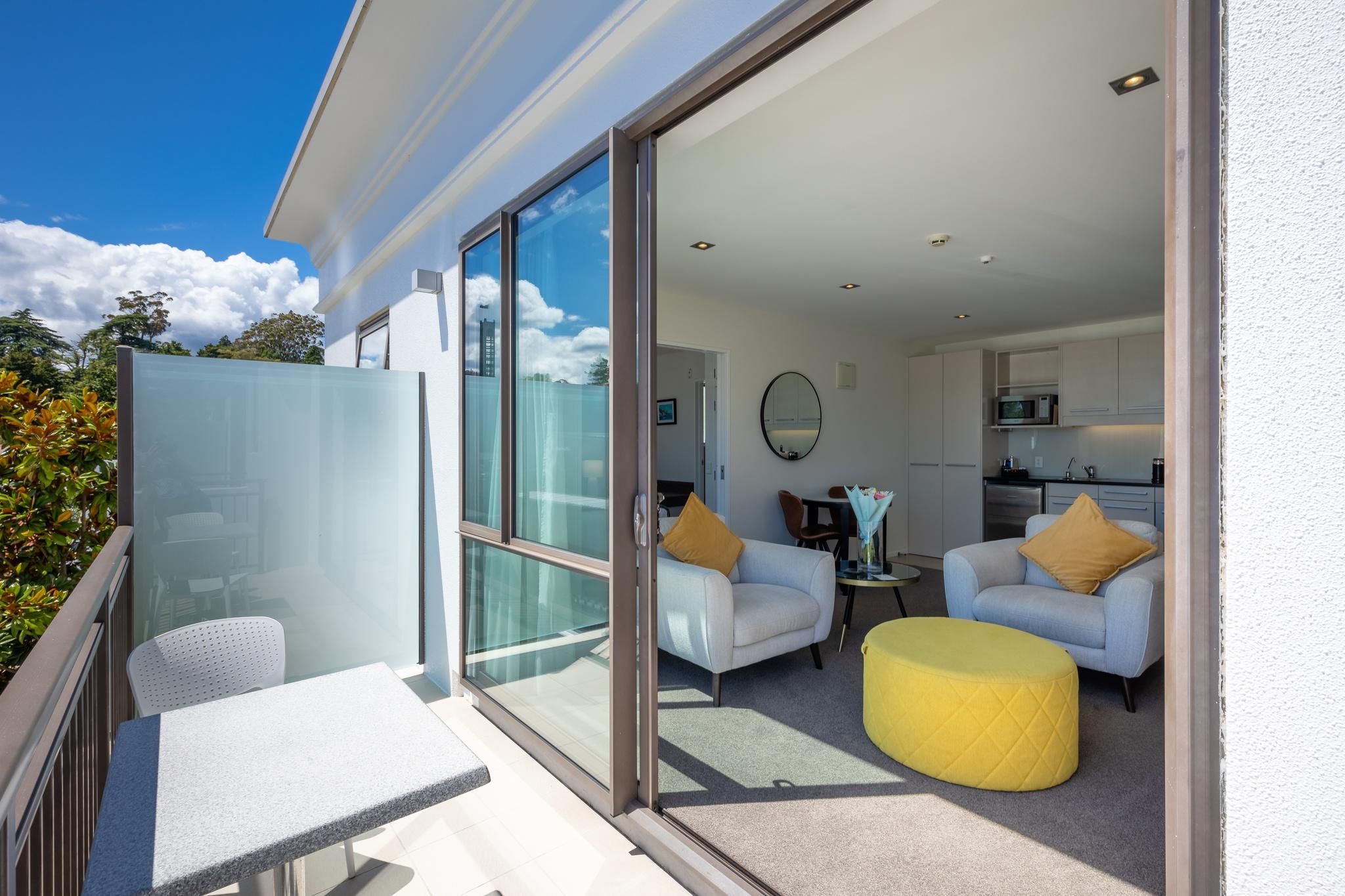 1 Bedroom Suite