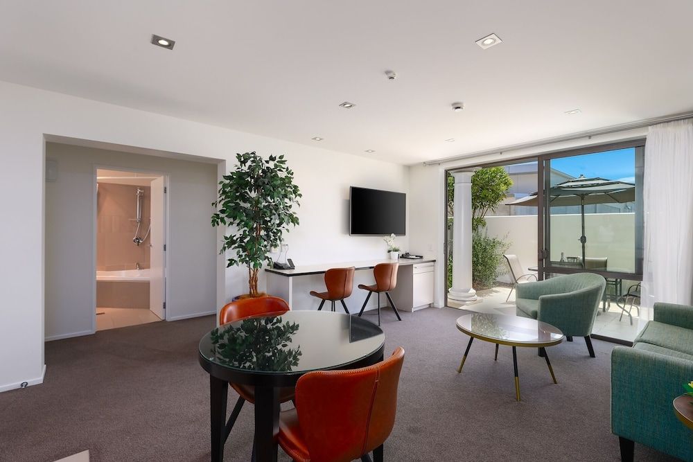 Palazzo Motor Lodge Two Bedroom 6