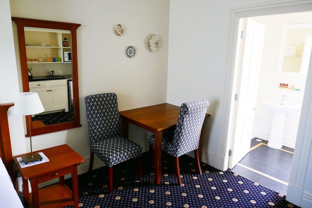 Deluxe Triple Suite