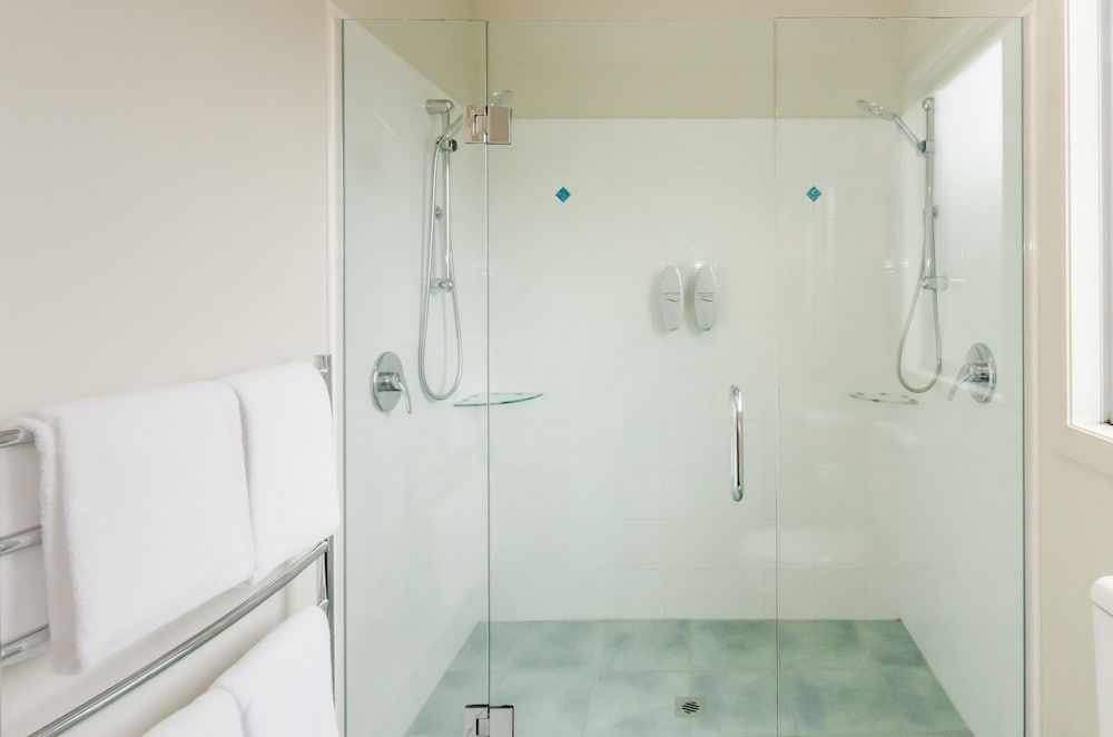 Raumati Sands Resort Standard King, Sleeps Four, Apartment 2