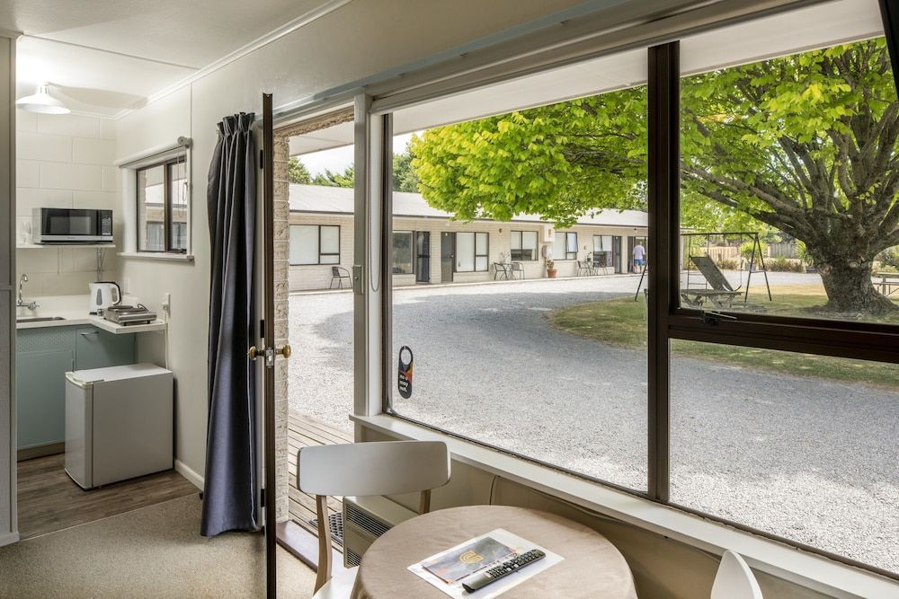 U Studios Masterton Queen Studio 2