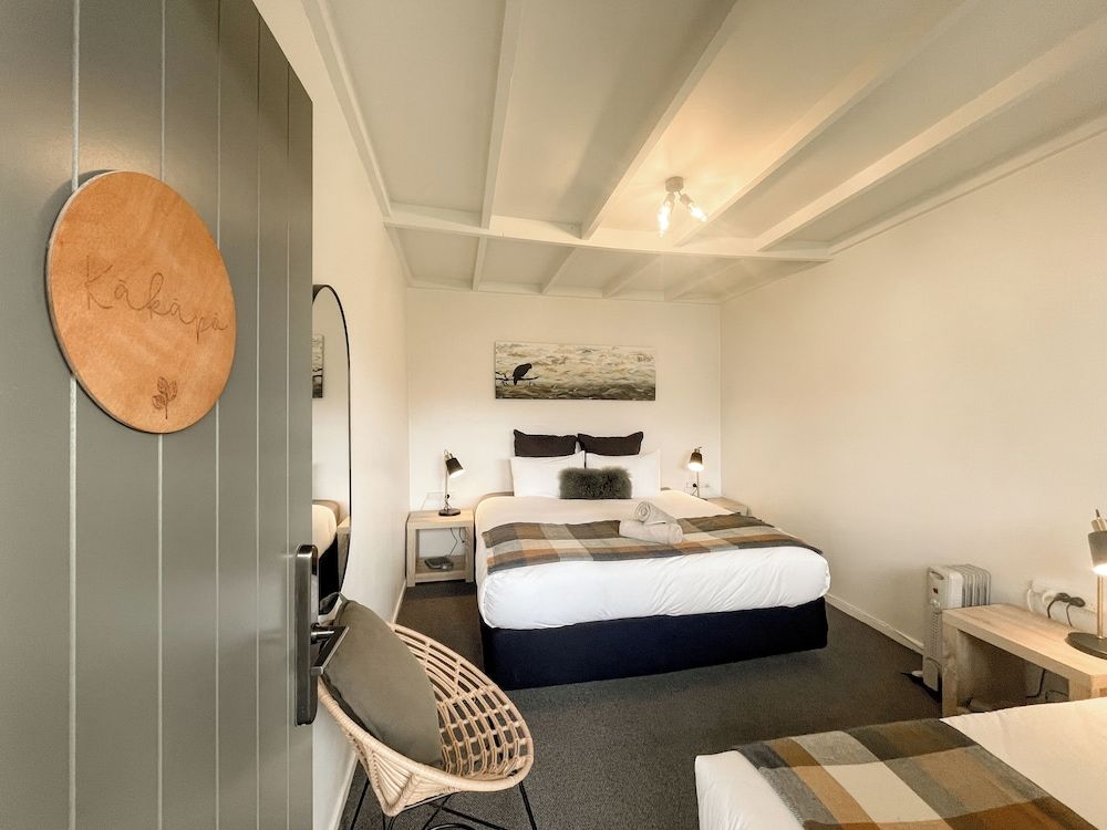 Superior King Room, Shared Bathroom