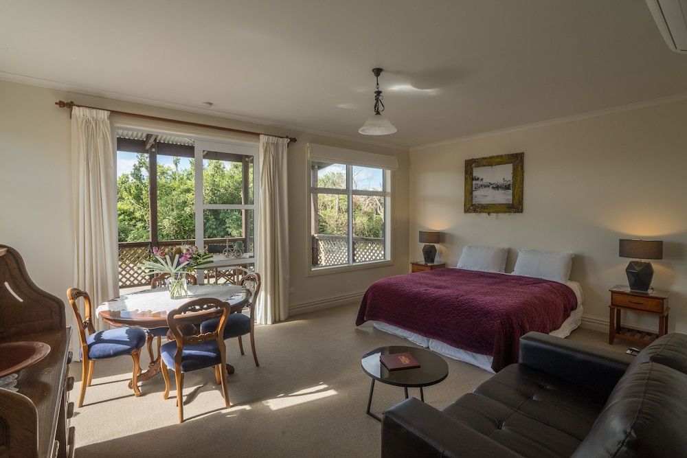 Studio Suite Comfort