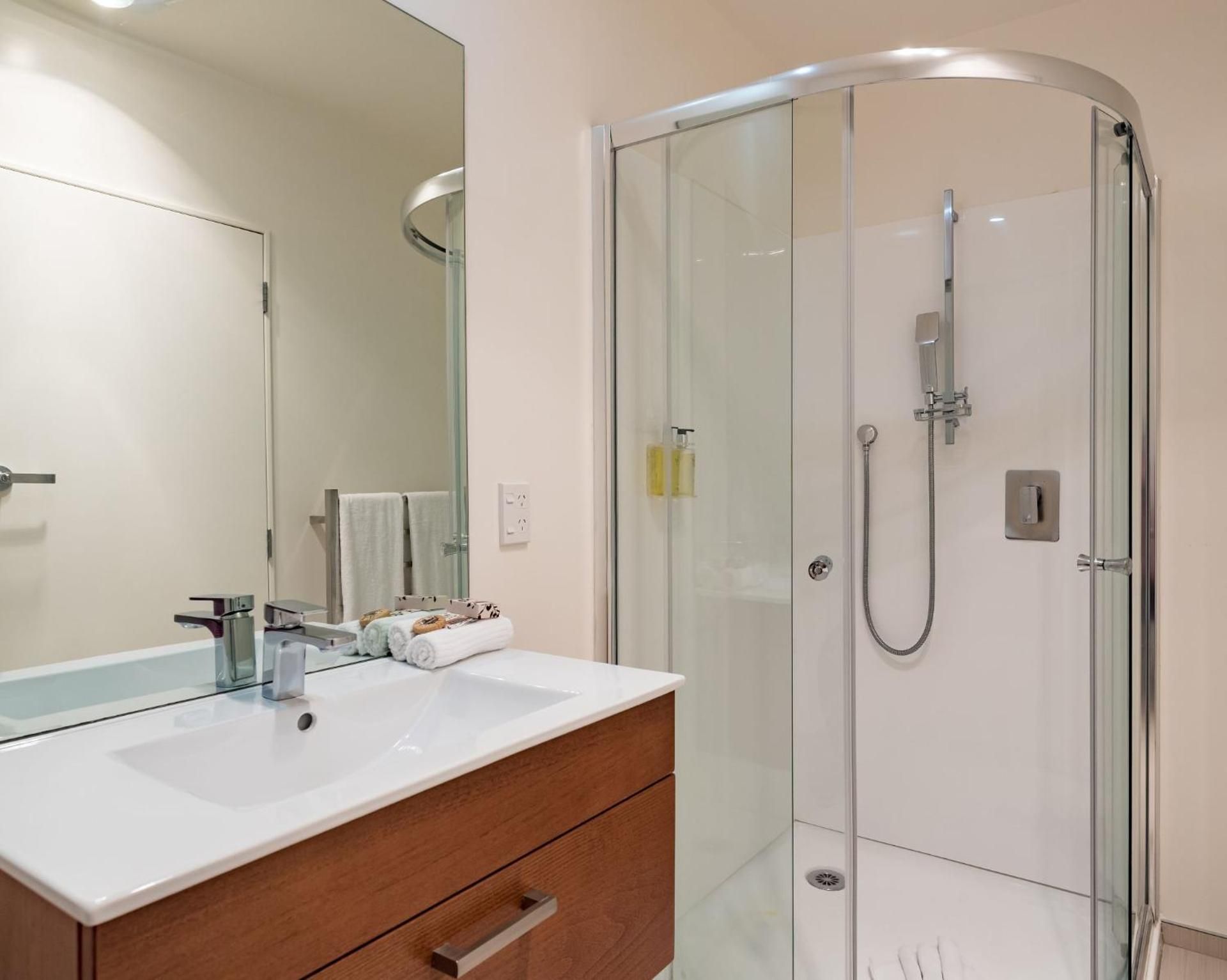 Superior One-Bedroom Apartment - Beachfront