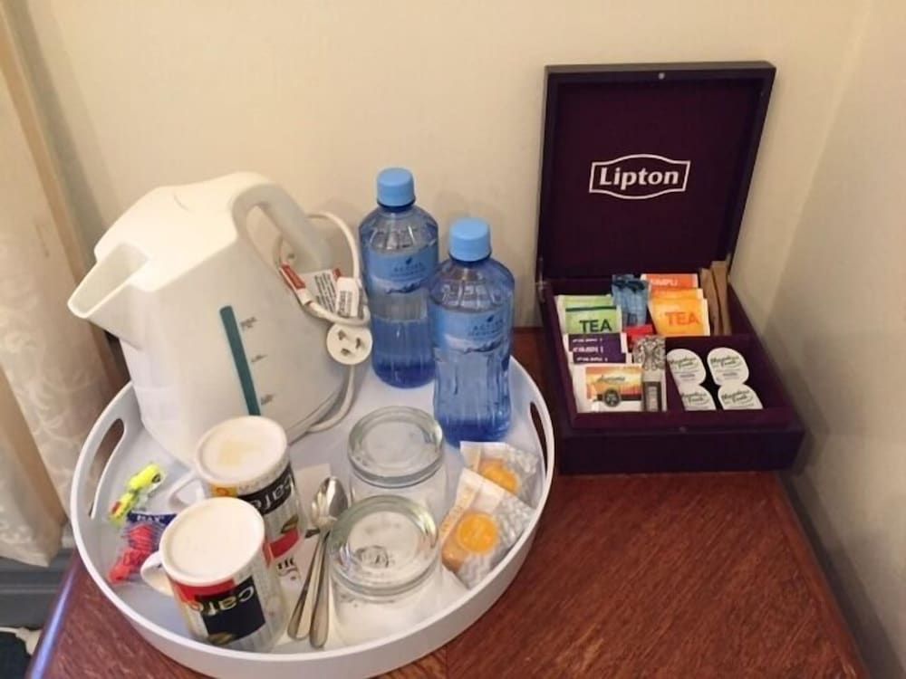 The Kentish Hotel Queen Room 4