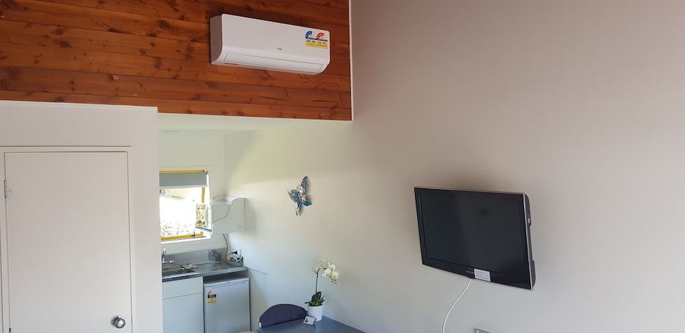 Accommodation Te Puna Studio 5