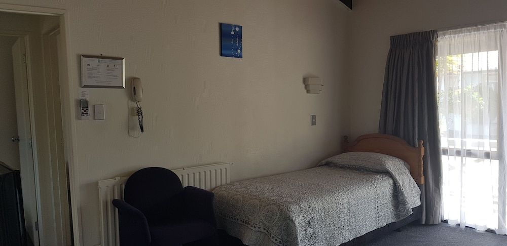 Accommodation Te Puna Two Bedroom Apartment 5