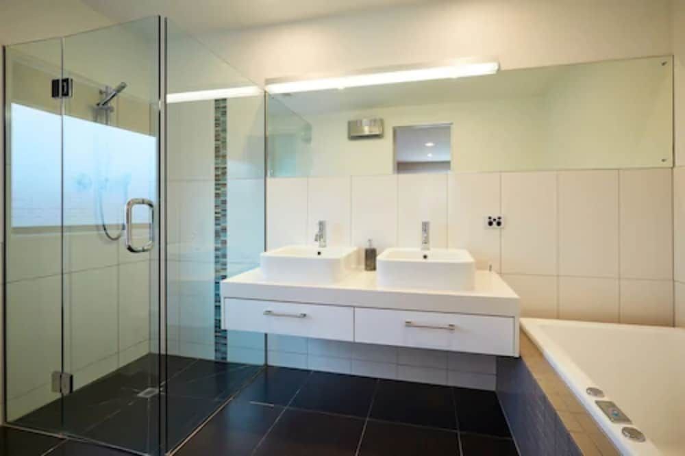 The Fairways Accommodation Kaikoura Standard Apartment, 1 Bedroom 4