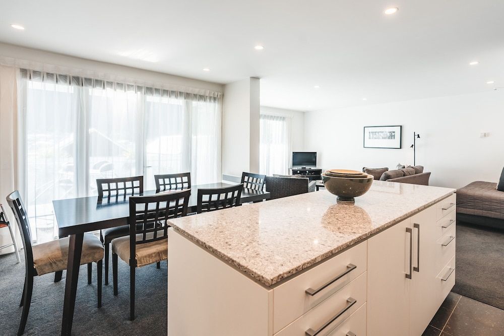 Blue Peaks Apartments Two Bedroom Apartment 8