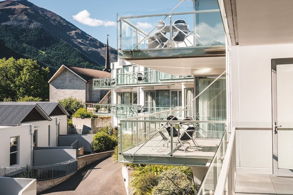 Blue Peaks Apartments Two Bedroom Apartment 17