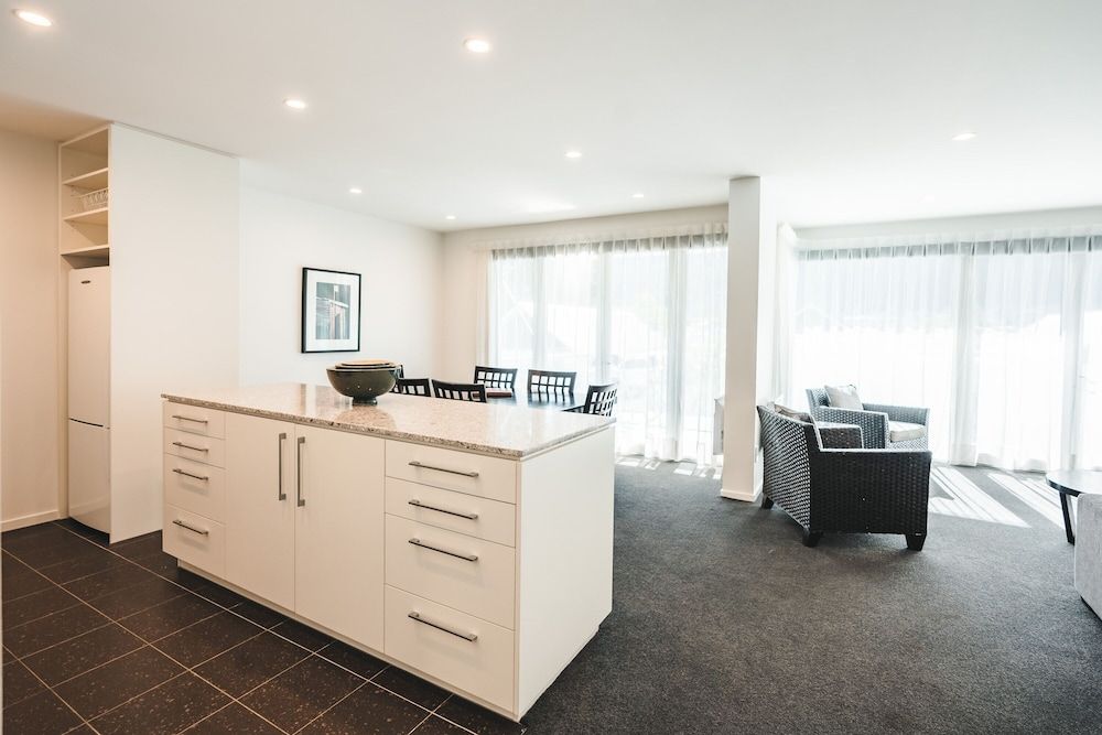 Blue Peaks Apartments Two Bedroom Apartment 7