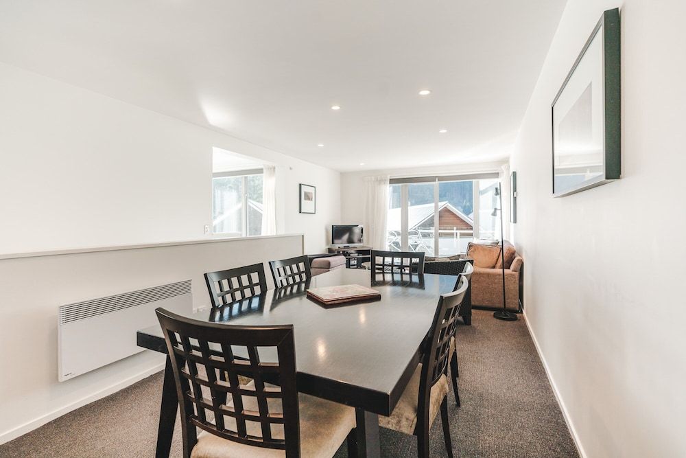 Blue Peaks Apartments Three Bedroom Apartment 10