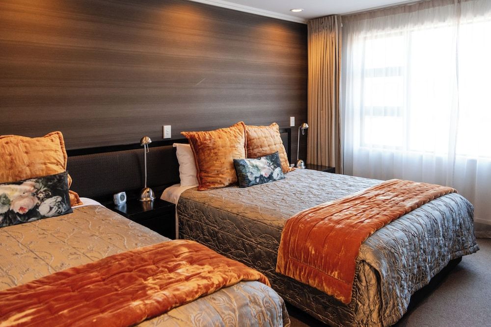 Ascot Park Hotel Apartment, 1 Bedroom, Jetted Tub 2