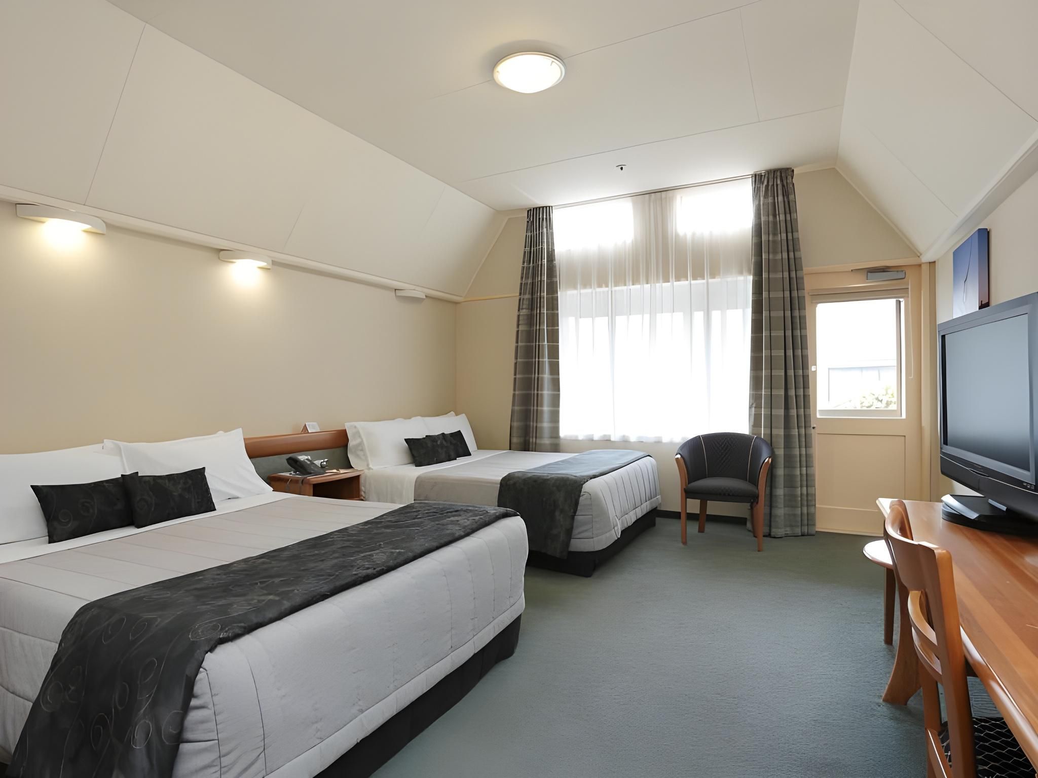 Ascot Park Hotel Classic Queen Queen 2