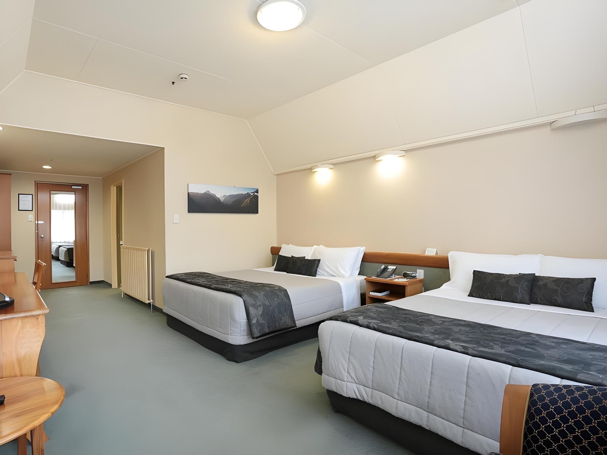 Ascot Park Hotel Classic Queen Queen