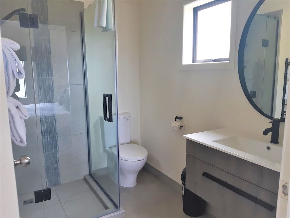 Castaways Resort Deluxe Chalet, 2 Bedrooms, Kitchenette, Ocean View (Chalet) 16